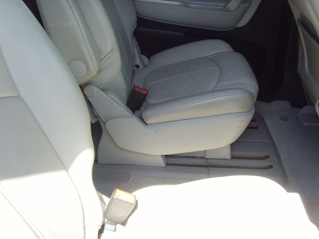2012 GMC Acadia Image 13