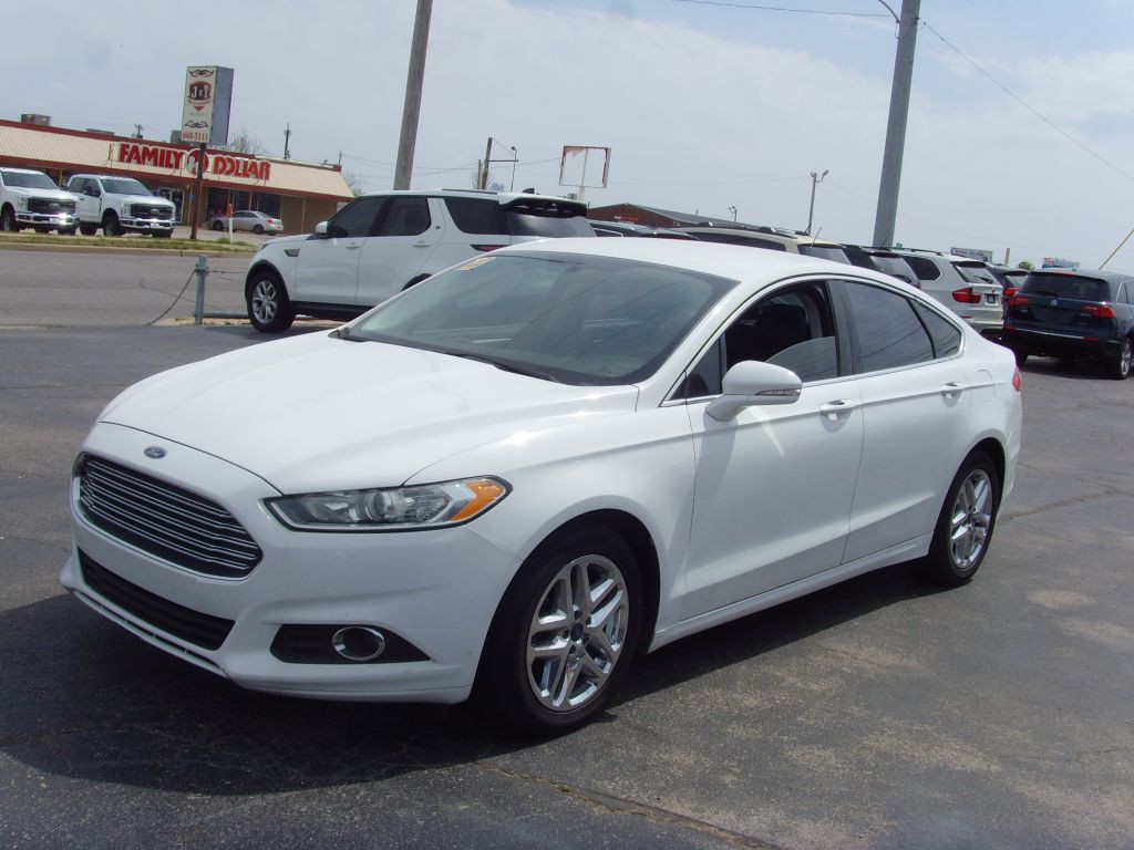 2016 Ford Fusion Image 4