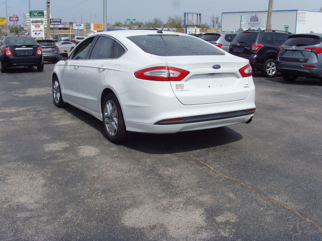 2016 Ford Fusion Image 5