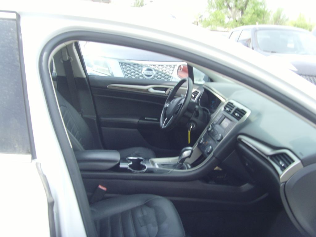 2016 Ford Fusion Image 10