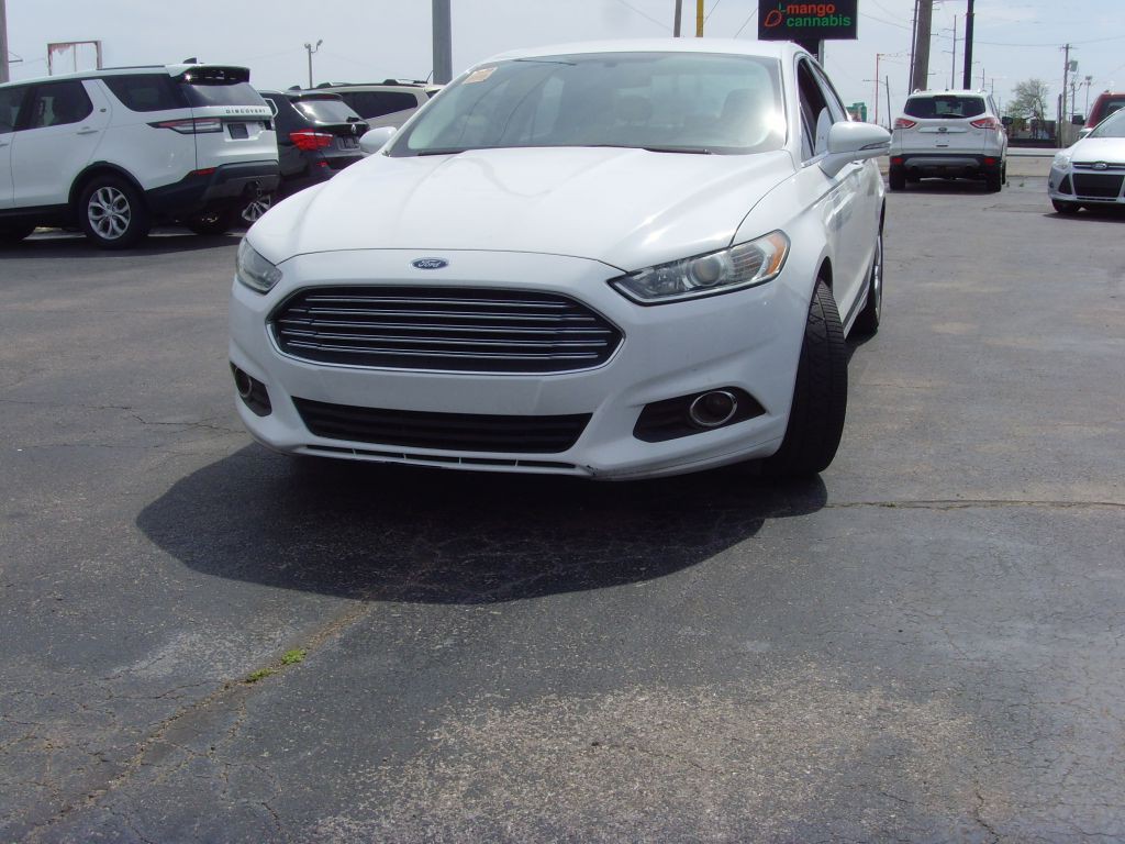 2016 Ford Fusion Image 27