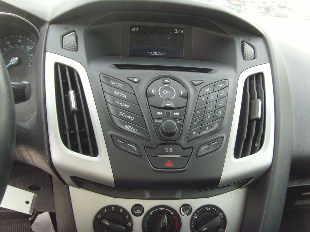 2014 Ford Focus Image 21