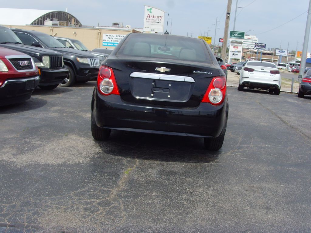 2016 Chevrolet Sonic Image 7