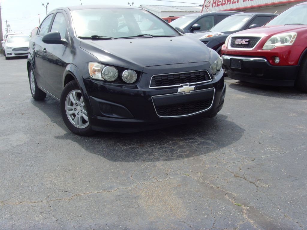 2016 Chevrolet Sonic Image 25