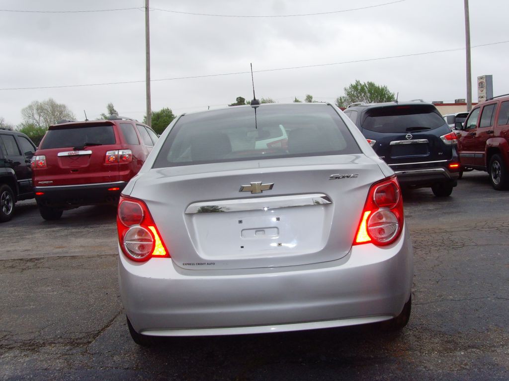 2016 Chevrolet Sonic Image 7