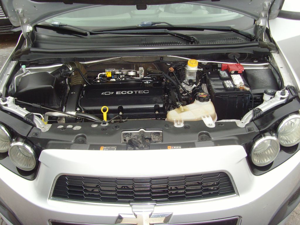 2016 Chevrolet Sonic Image 22