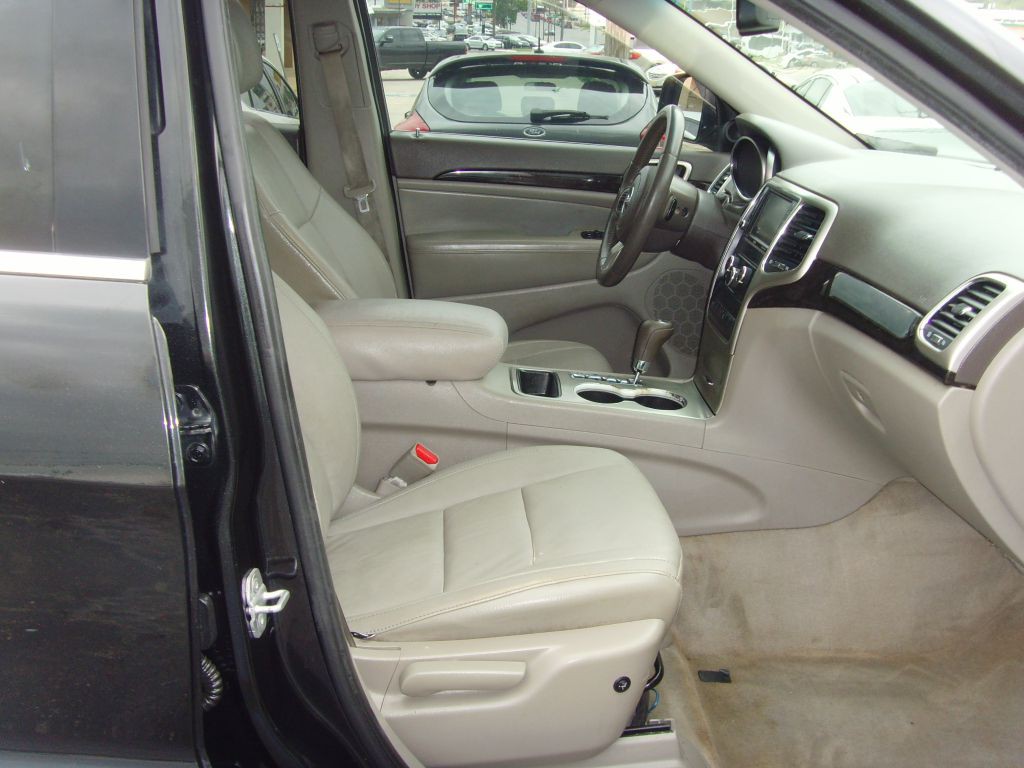 2013 Jeep Grand Cherokee Image 11