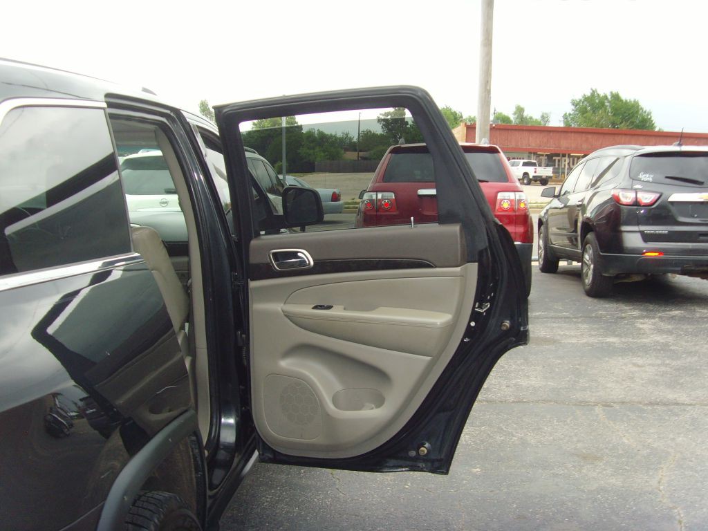 2013 Jeep Grand Cherokee Image 12