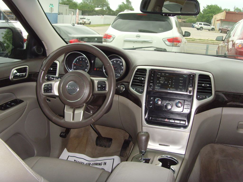 2013 Jeep Grand Cherokee Image 14