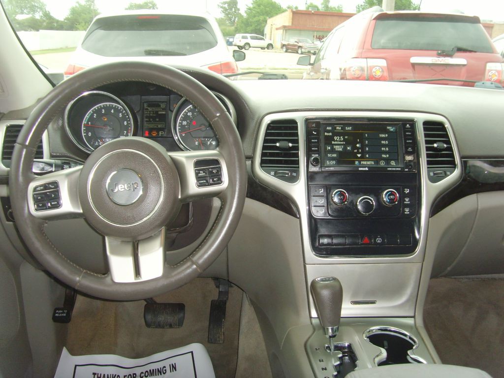 2013 Jeep Grand Cherokee Image 19