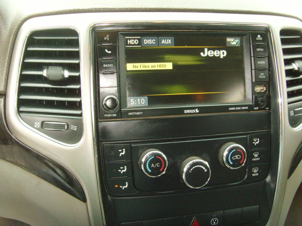 2013 Jeep Grand Cherokee Image 24