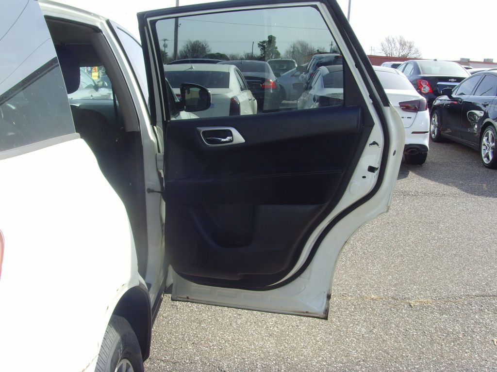 2013 Nissan Pathfinder Image 7