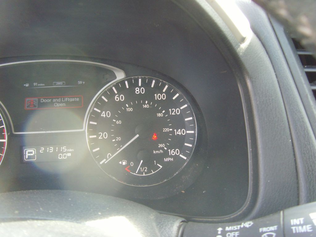 2013 Nissan Pathfinder Image 11
