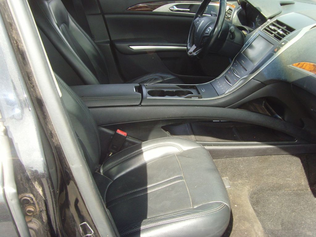2015 Lincoln MKZ Image 13
