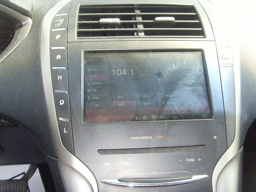 2015 Lincoln MKZ Image 22