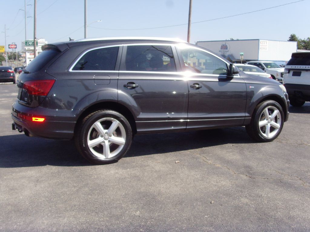 2015 Audi Q7 Image 8