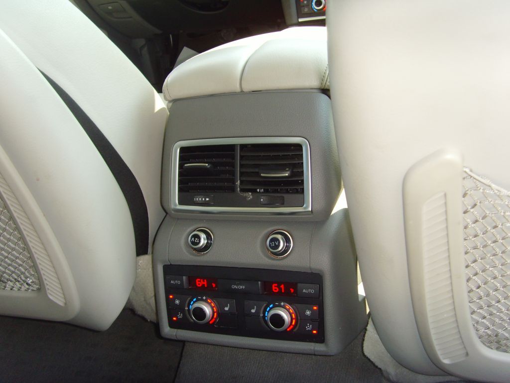 2015 Audi Q7 Image 13
