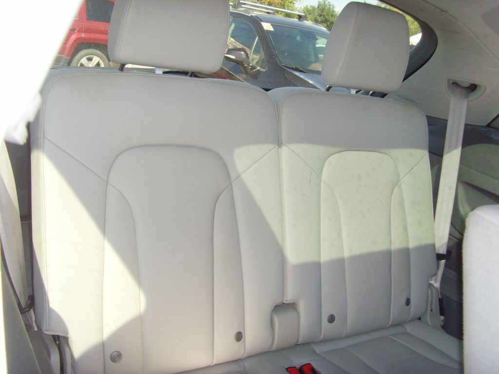 2015 Audi Q7 Image 14