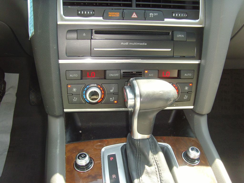 2015 Audi Q7 Image 26