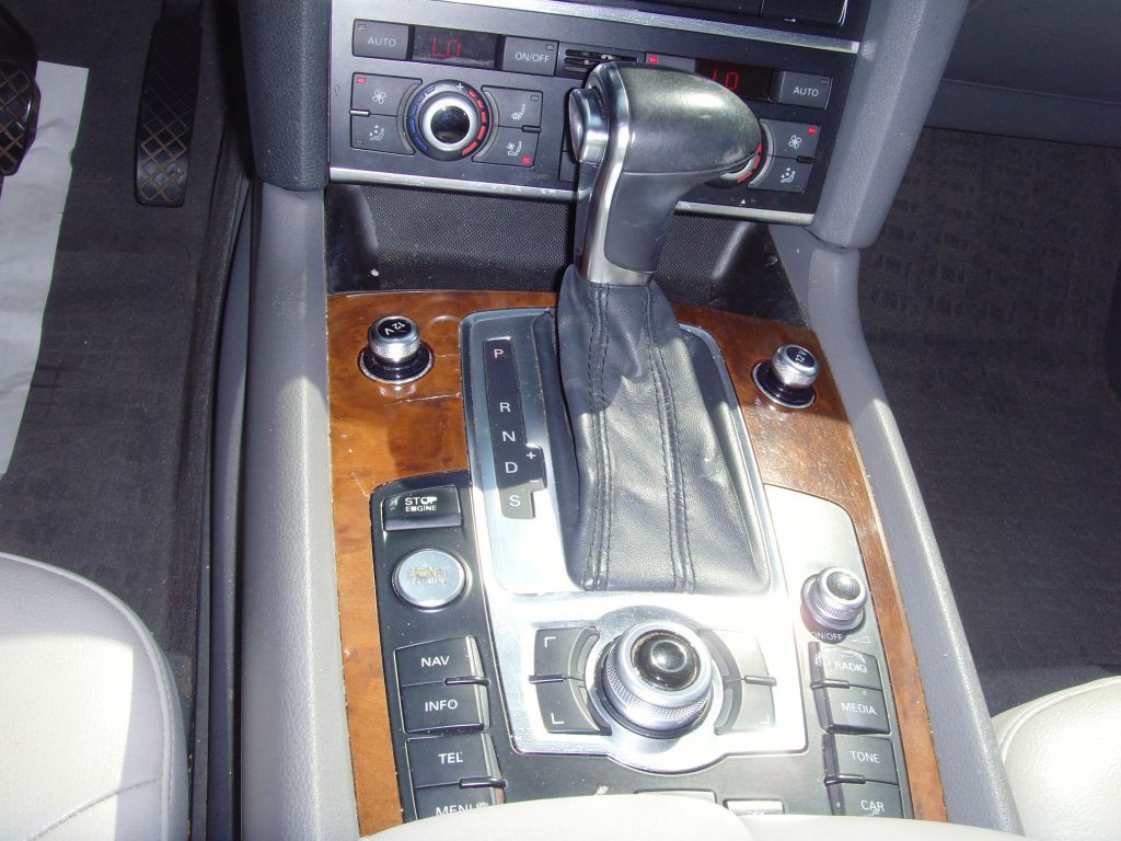 2015 Audi Q7 Image 27