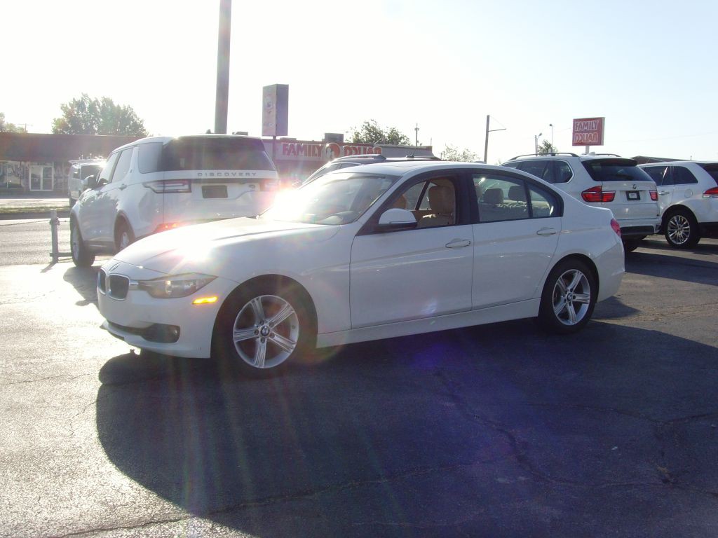 2014 BMW 3 Series Image 5