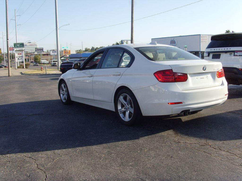 2014 BMW 3 Series Image 6