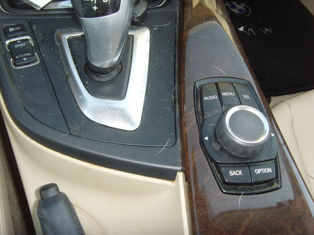 2014 BMW 3 Series Image 22