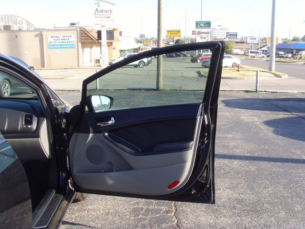 2015 Kia Forte Image 9