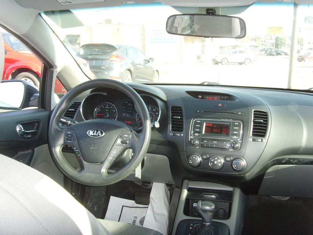 2015 Kia Forte Image 12