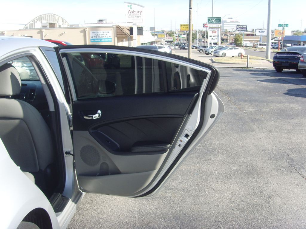 2015 Kia Forte Image 11