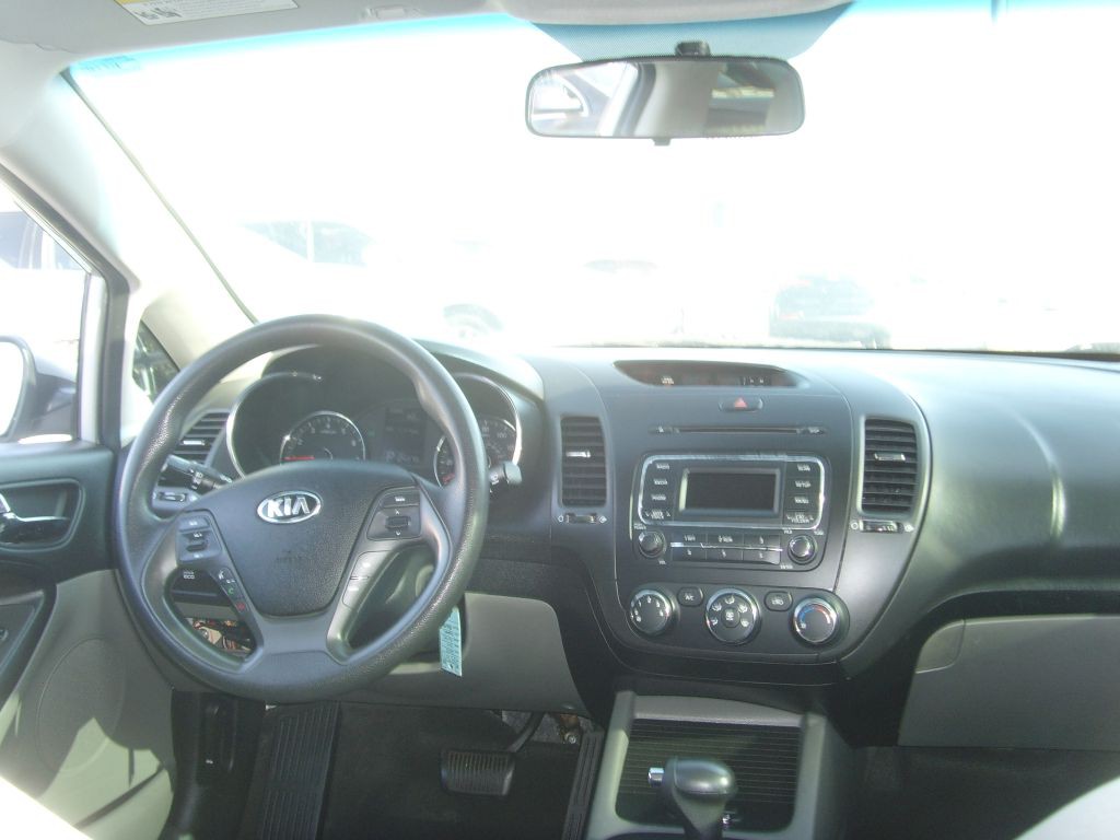 2015 Kia Forte Image 13