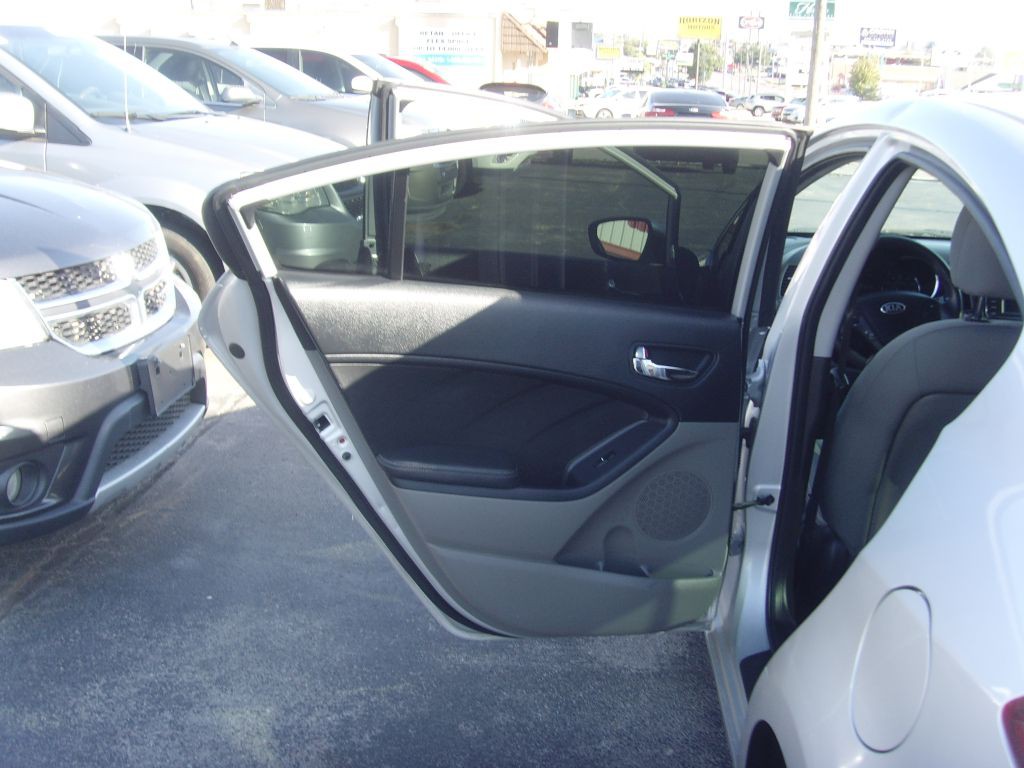 2015 Kia Forte Image 15