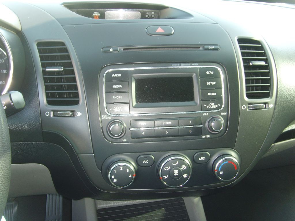2015 Kia Forte Image 19