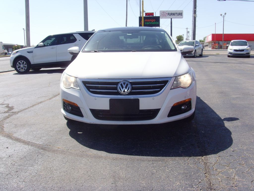 2010 Volkswagen CC Image 2