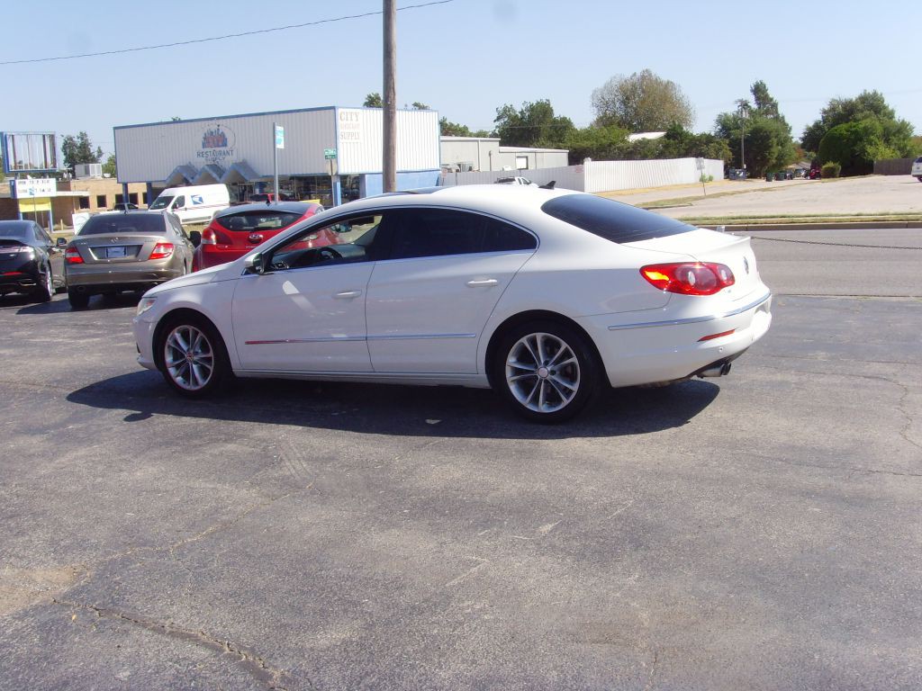 2010 Volkswagen CC Image 19