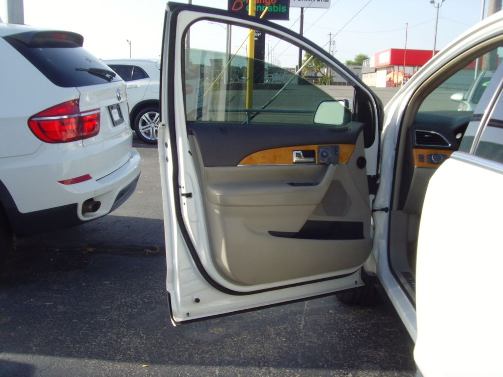2013 Lincoln MKX Image 18