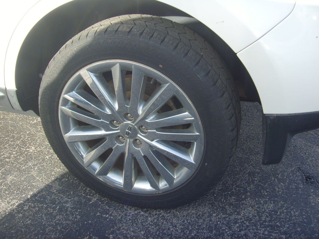 2013 Lincoln MKX Image 25