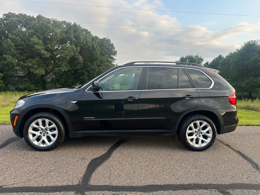 2013 BMW X5 Image 2