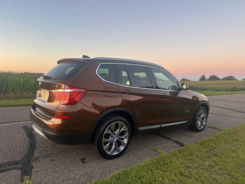 2017 BMW X3 Image 4