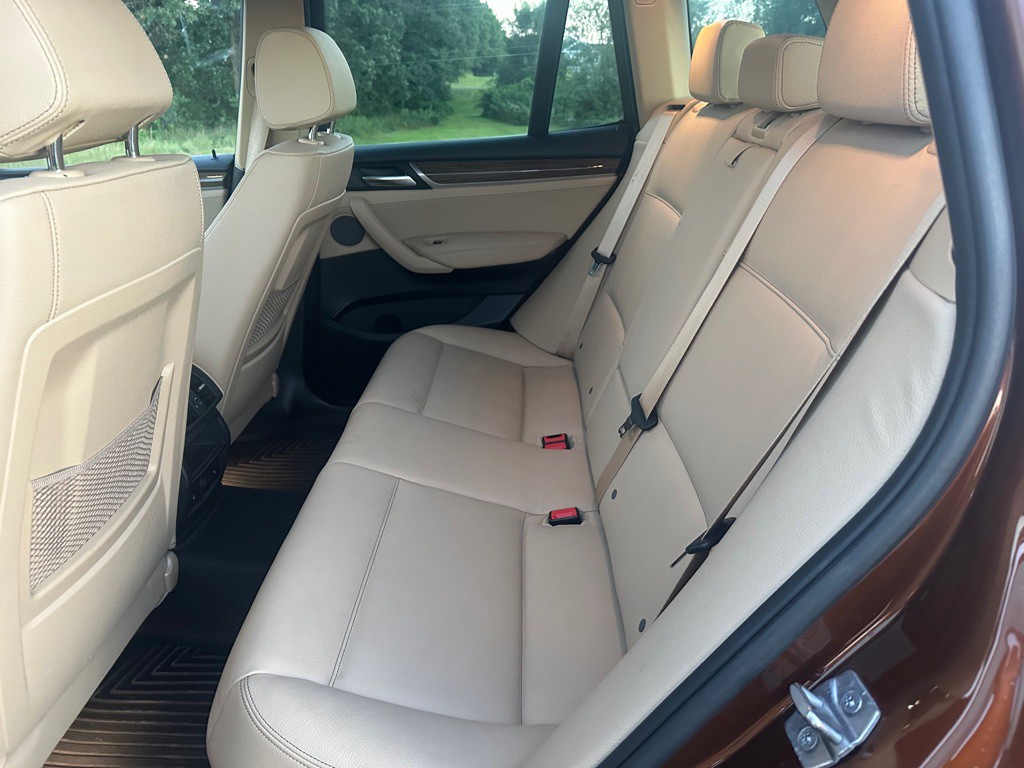 2017 BMW X3 Image 10