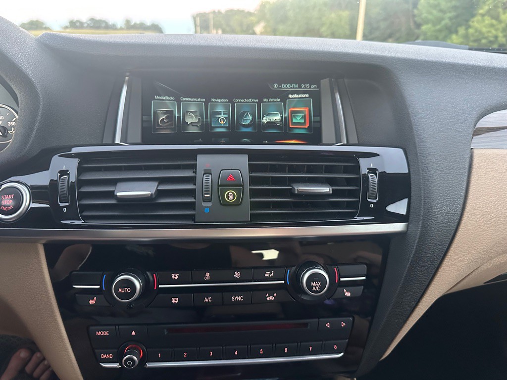 2017 BMW X3 Image 15