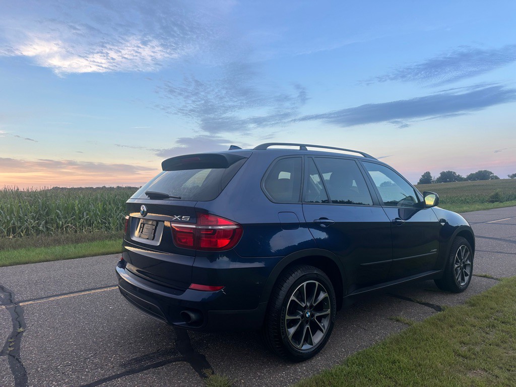 2011 BMW X5 Image 4