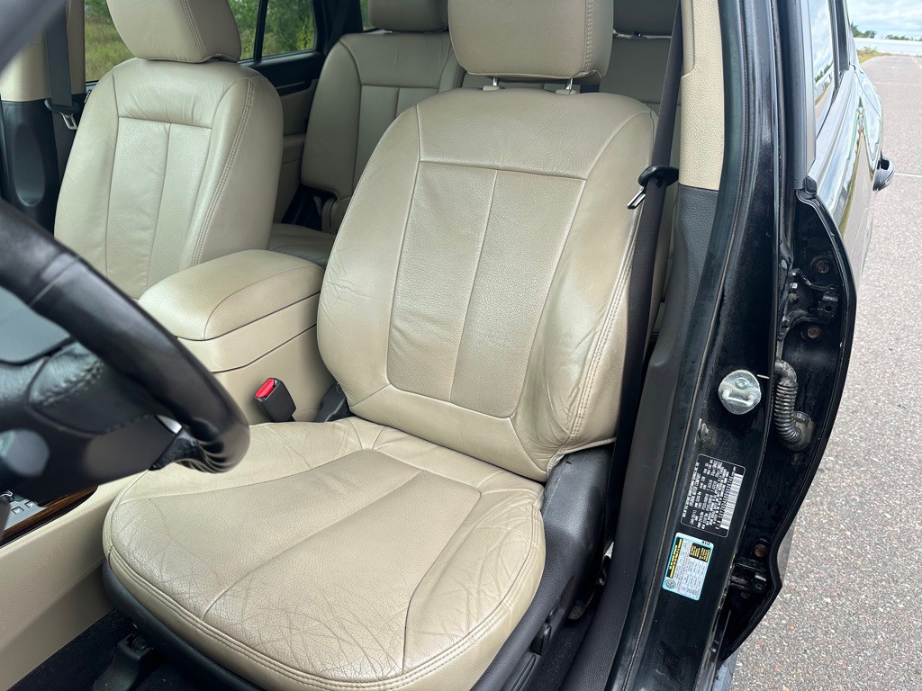 2011 Hyundai Santa Fe Image 7