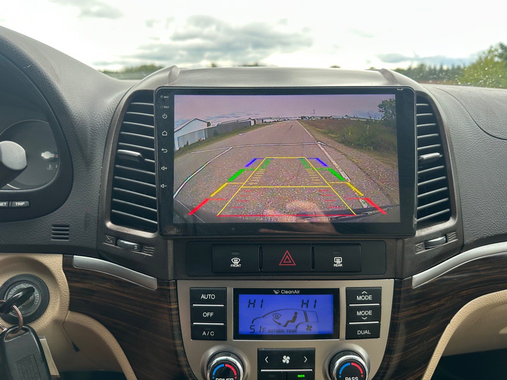2011 Hyundai Santa Fe Image 13