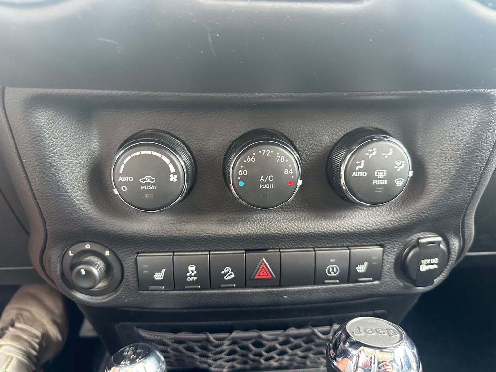 2014 Jeep Wrangler Unlimited Image 11