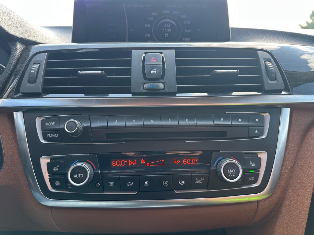2013 BMW 3 Series Image 14