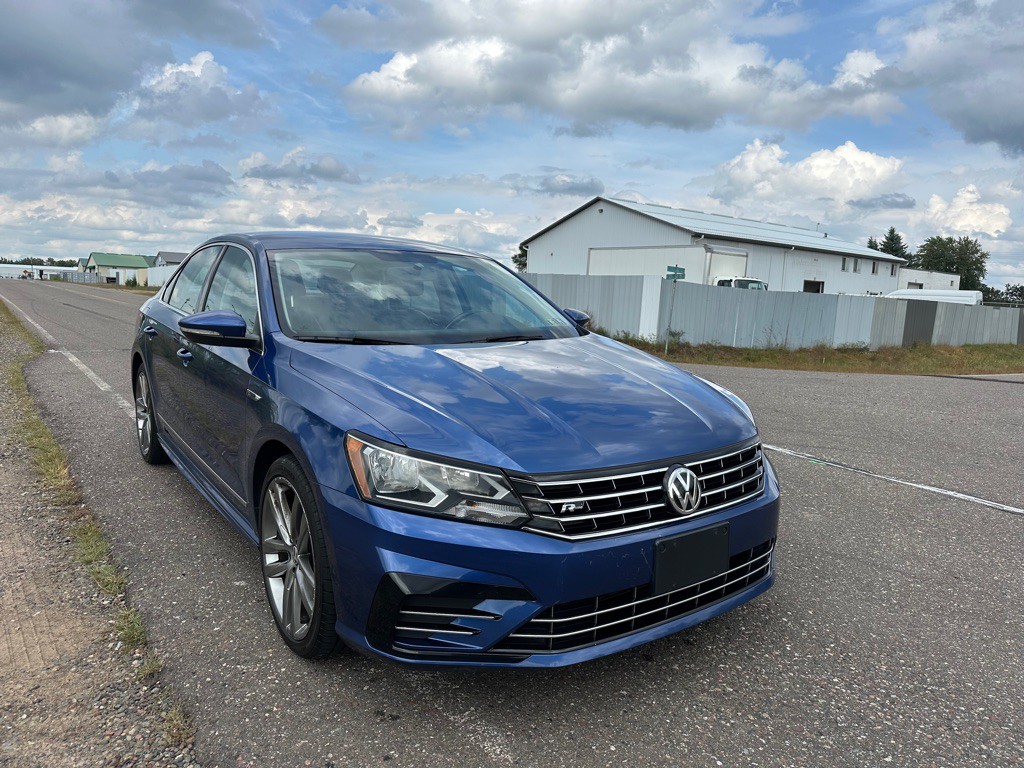 2017 Volkswagen Passat Image 8