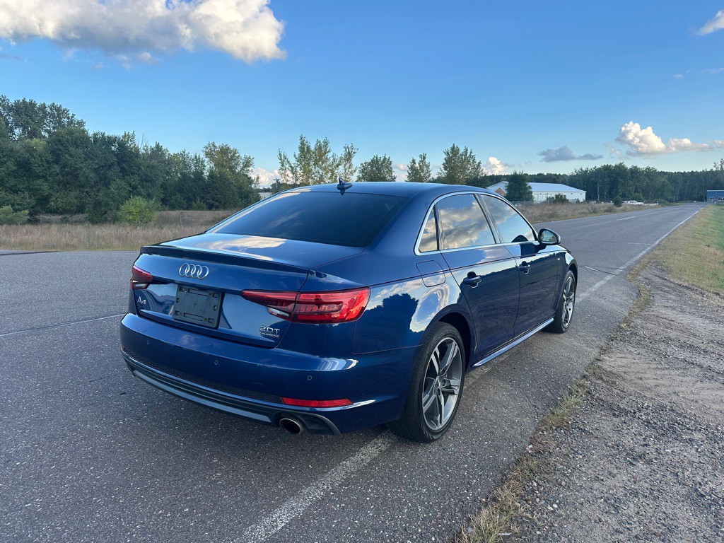 2017 Audi A4 Image 4