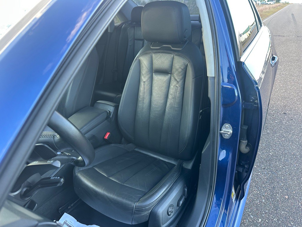 2017 Audi A4 Image 7