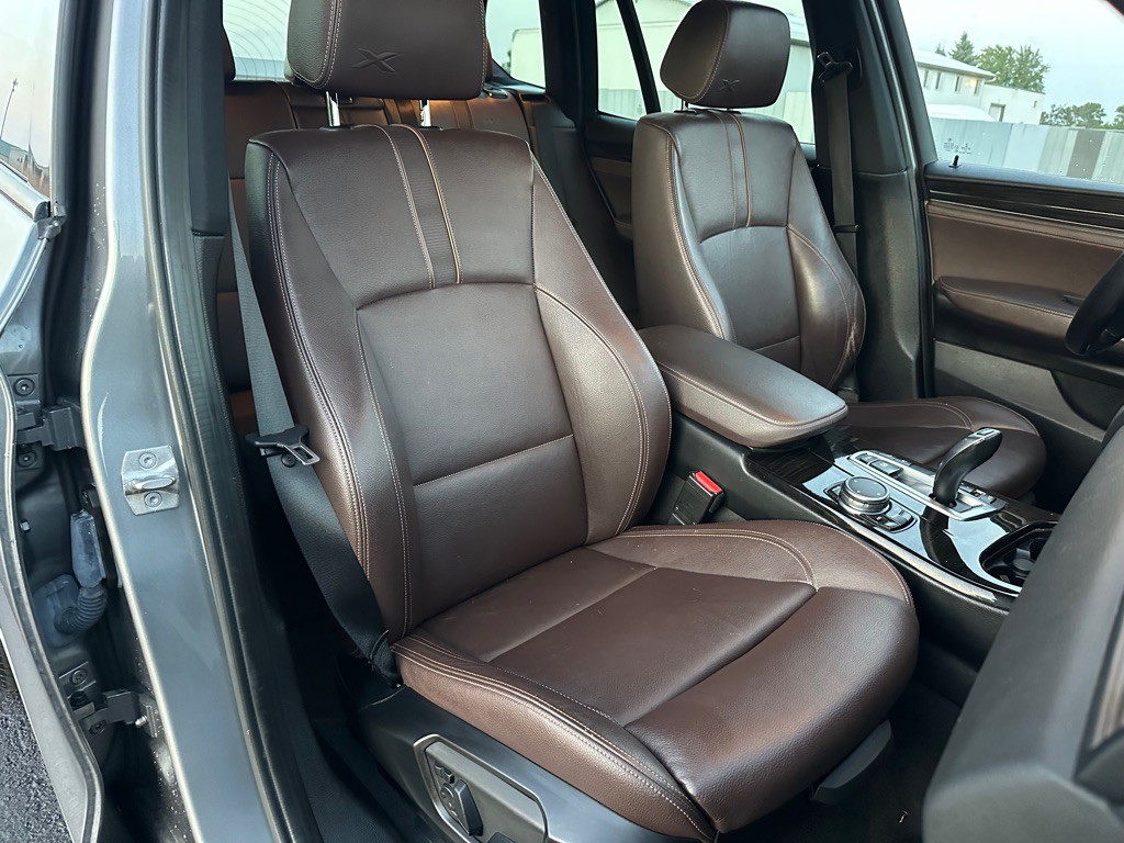 2016 BMW X3 Image 9